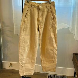 Everlane the utility barrel pant beige